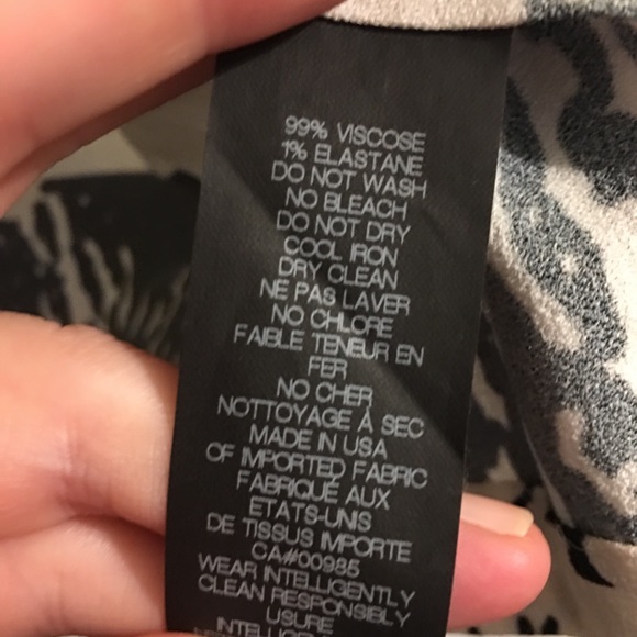 Zero + Maria Cornejo Crepe Pattern Loose Blouse - Picture 4 of 6